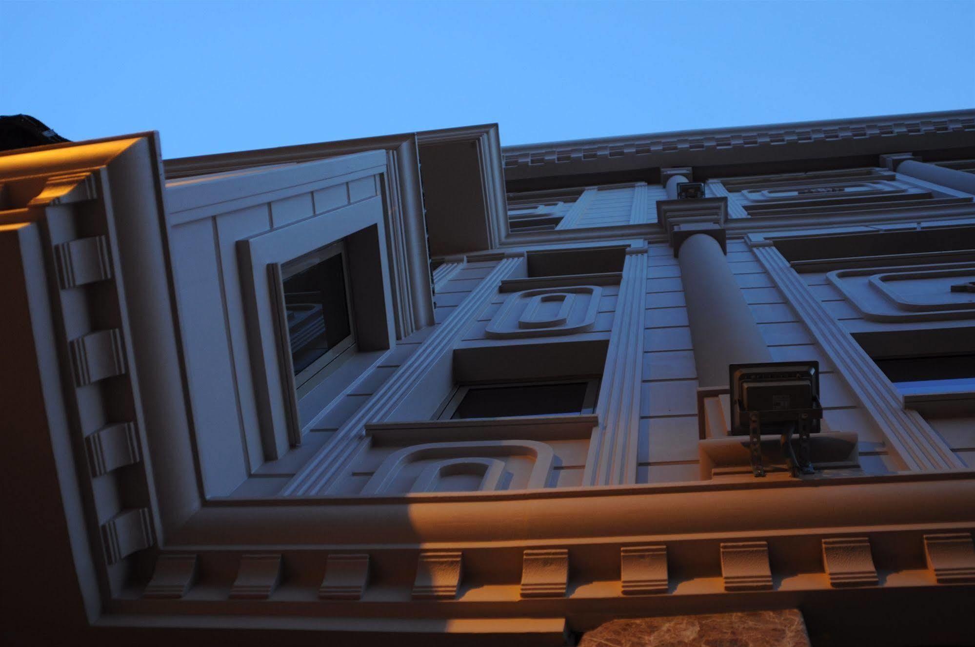 Emirtimes Hotel Kadikoey Istanbul Exterior photo